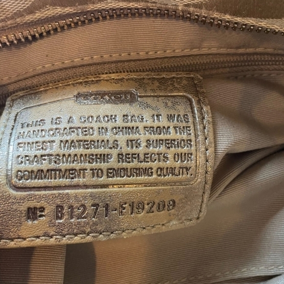 Coach Cream Silver Shoulder Bag with Monogram Striped Accent 10x12 - Picture 10 of 10